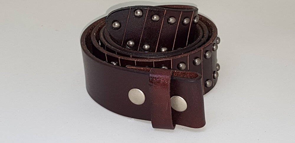 Donker bruine Leren Riem ronde studs - Zonder Buckle/Gesp 100% Nederlandse Kwaliteit Leer ronde studs  - Zonder Buckle/Gesp 100